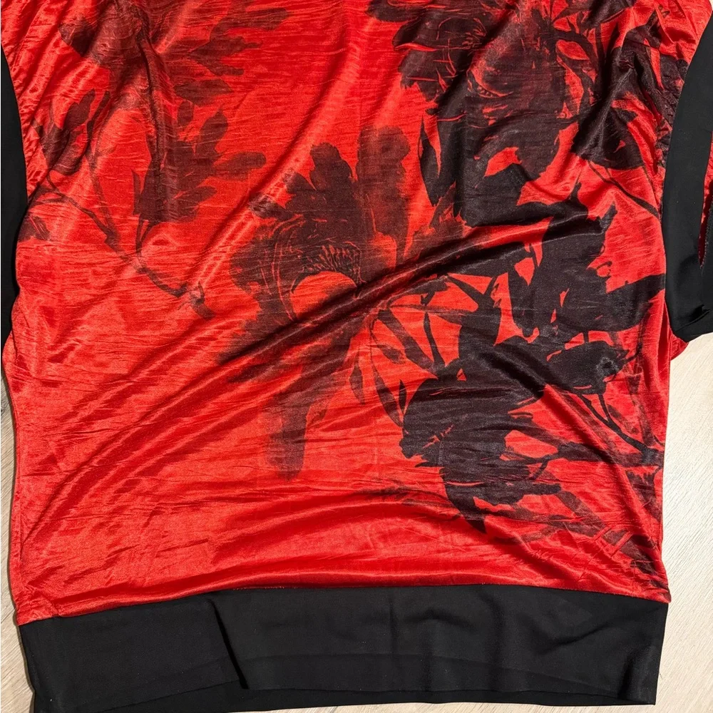 Studio‎ Y Red and Black Cowl Neck Top